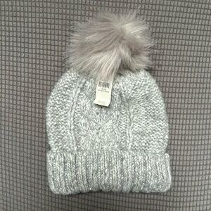 Aerie knit hat in Gray - one size